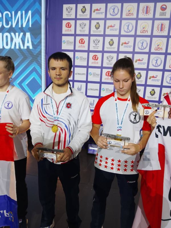 Сборная команда Республики Крым приняла участие в Чемпионате и Первенстве России по спортивному метанию ножа в городе Хабаровск Сборная команда Республики Крым приняла участие в Чемпионате и Первенстве России по спортивному метанию ножа в городе Хабаровск
