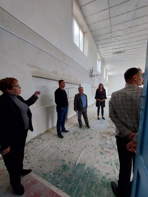 Внимание к образованию: инспекция ремонтов в школах Бахчисарайского района Внимание к образованию: инспекция ремонтов в школах Бахчисарайского района