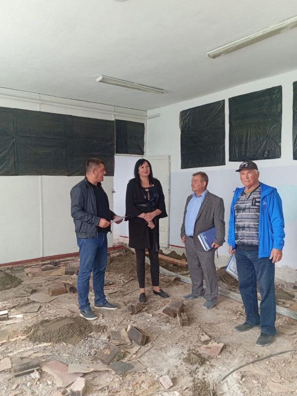 Внимание к образованию: инспекция ремонтов в школах Бахчисарайского района Внимание к образованию: инспекция ремонтов в школах Бахчисарайского района