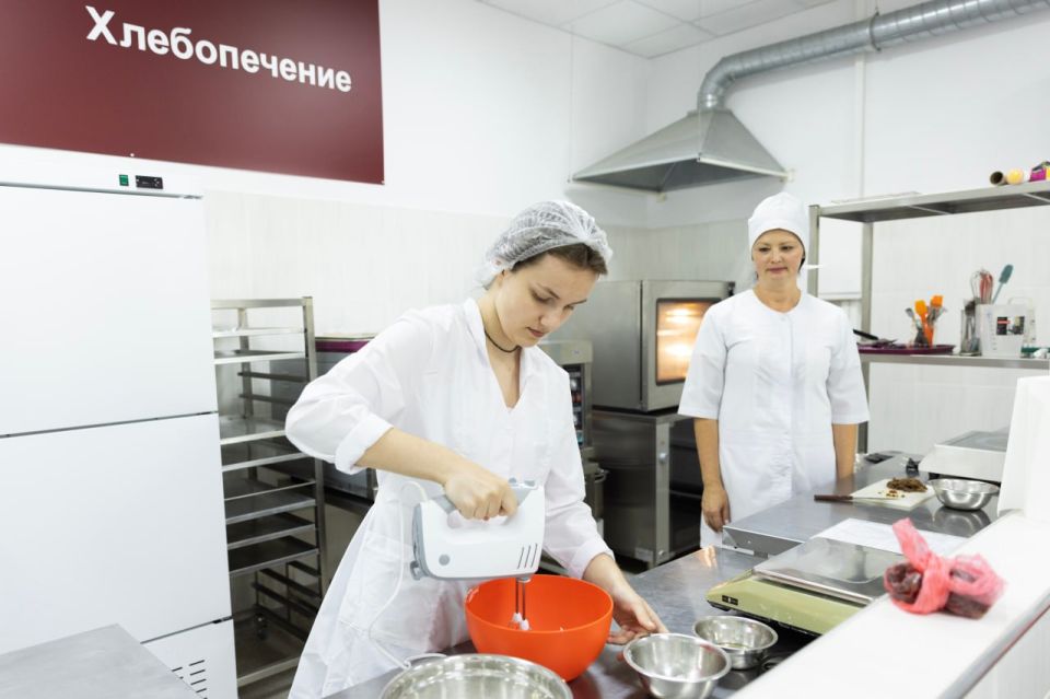 Сергей Аксёнов: 2 октября – День среднего профессионального образования Сергей Аксёнов: 2 октября – День среднего профессионального образования