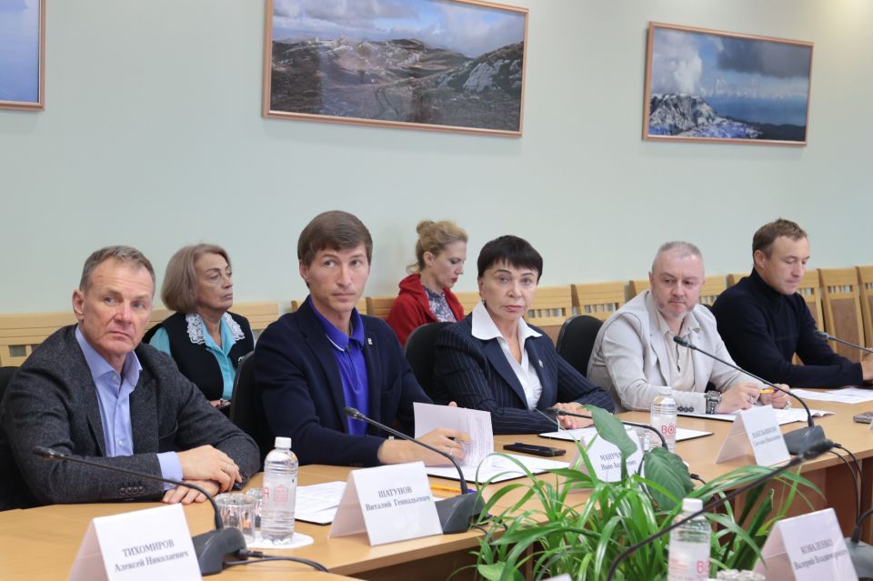 В собственность двух муниципальных образований будут переданы квартиры для реализации жилищных прав граждан – Лариса Кулинич В собственность двух муниципальных образований будут переданы квартиры для реализации жилищных прав граждан – Лариса Кулинич