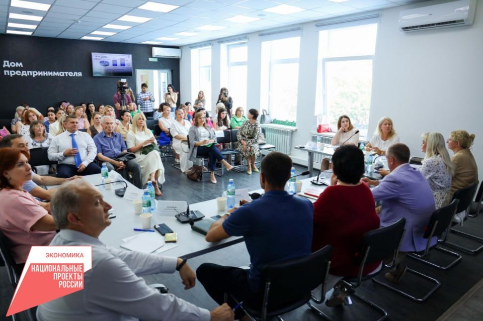 На этой неделе предпринимателей Крыма ждут бесплатные семинары, бизнес-встречи и онлайн мероприятия