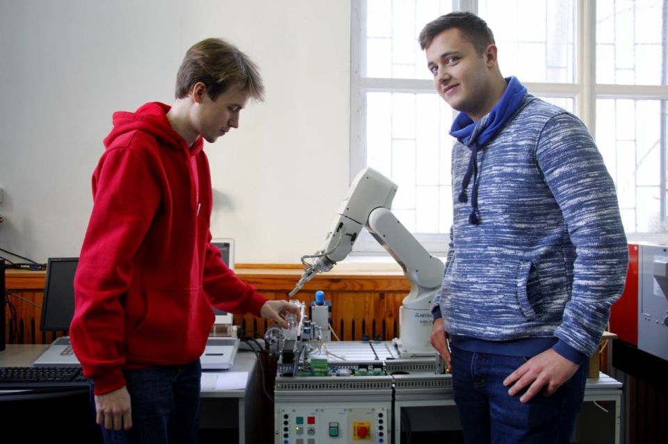 Михаил Развожаев: Севастопольский государственный университет сегодня празднует день рождения Михаил Развожаев: Севастопольский государственный университет сегодня празднует день рождения