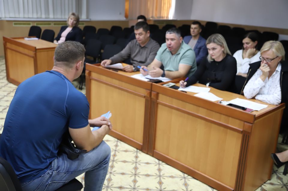 На заседании Комиссии были рассмотрены вопросы мониторинга соблюдения трудового законодательства, проблем с выплатой заработной платы ниже МРОТ На заседании Комиссии были рассмотрены вопросы мониторинга соблюдения трудового законодательства, проблем с выплатой заработной платы ниже МРОТ