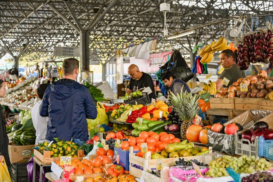 Государственные лаборатории ветеринарно-санитарной экспертизы провели более 370 тысяч исследований продуктов питания на рынках Севастополя Государственные лаборатории ветеринарно-санитарной экспертизы провели более 370 тысяч исследований продуктов питания на рынках Севастополя