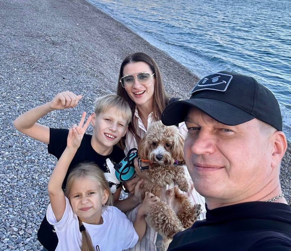 Александр Юрьев: Дорогие друзья!. Искренне благодарю вас за поздравления с моим юбилеем, огромное количество тёплых слов и пожеланий! Я очень ценю ваше внимание и поддержку