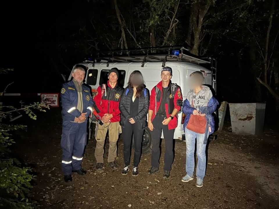 Двух женщин эвакуировали с горы Аю-Даг