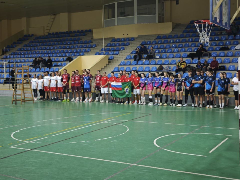 Анушаван Агаджанян: Крымские предприятия приняли участие в турнире по волейболу «Дружба»