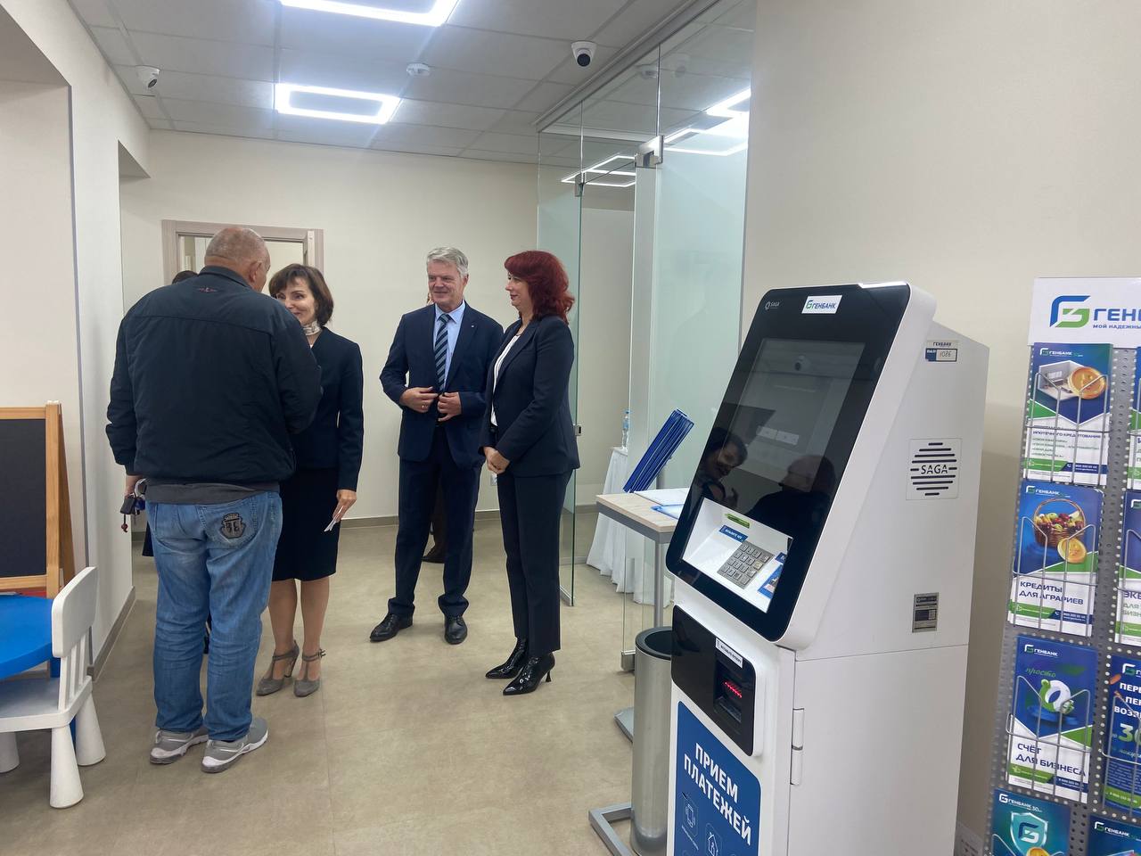 В Джанкое открылось новое отделение Генбанка В Джанкое открылось новое отделение Генбанка