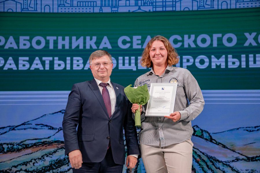 В Севастополе поздравили работников сельского хозяйства и перерабатывающей промышленности В Севастополе поздравили работников сельского хозяйства и перерабатывающей промышленности