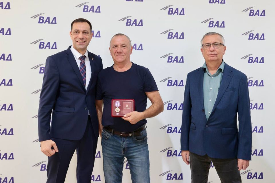 Андрей Козырев поздравил дорожников Крыма с профессиональным праздником