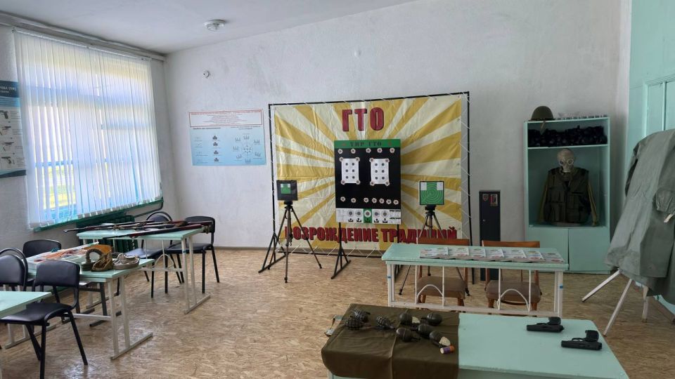 Антон Кравец: В школе с.Охотское появился кабинет патриотического воспитания и начальной военной подготовки! Антон Кравец: В школе с.Охотское появился кабинет патриотического воспитания и начальной военной подготовки!