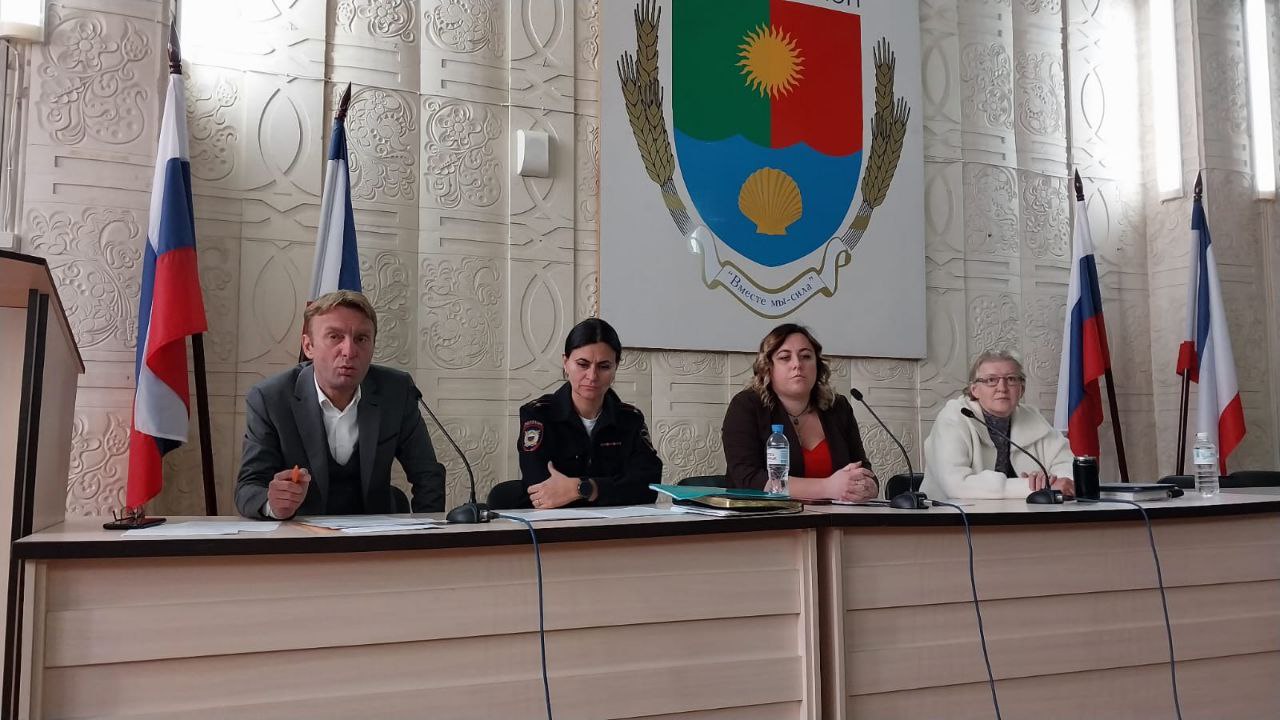 В Сакском районе состоялась межведомственная встреча по вопросам профилактики правонарушений и безнадзорности несовершеннолетних В Сакском районе состоялась межведомственная встреча по вопросам профилактики правонарушений и безнадзорности несовершеннолетних