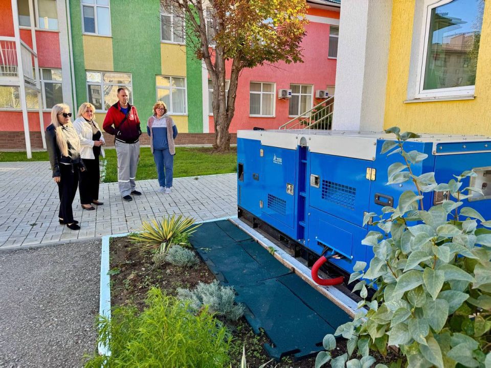 Юлия Предыбайло: В рамках подготовки к осенне-зимнему периоду проверила готовность автономных резервных источников питания в образовательных учреждениях города