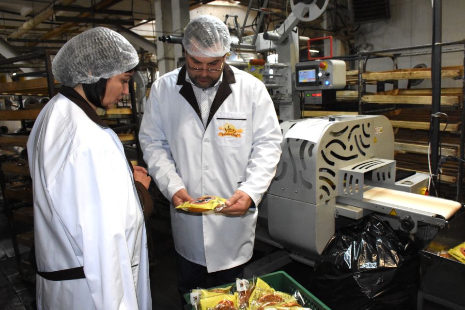 Во Всемирный день хлеба Лариса Кулинич побывала на крупнейшем предприятии по производству хлебобулочных изделий в Крыму