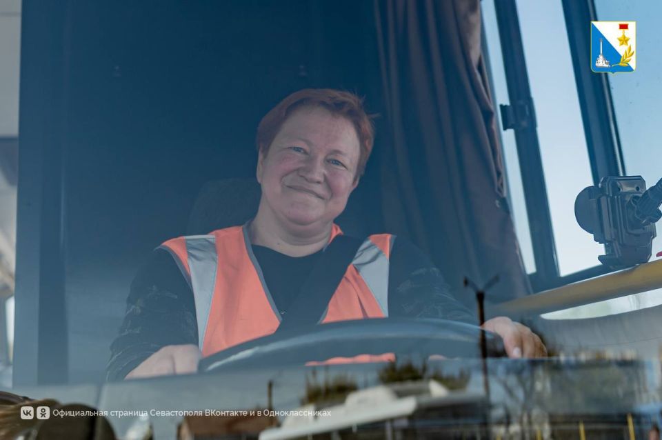 «Водитель года». Марина Саушкина везет в Севастополь бронзу всероссийского конкурса «Водитель года». Соревнования проходили в Сириусе и собрали водителей общественного транспорта из разных регионов: от Хабаровска до...