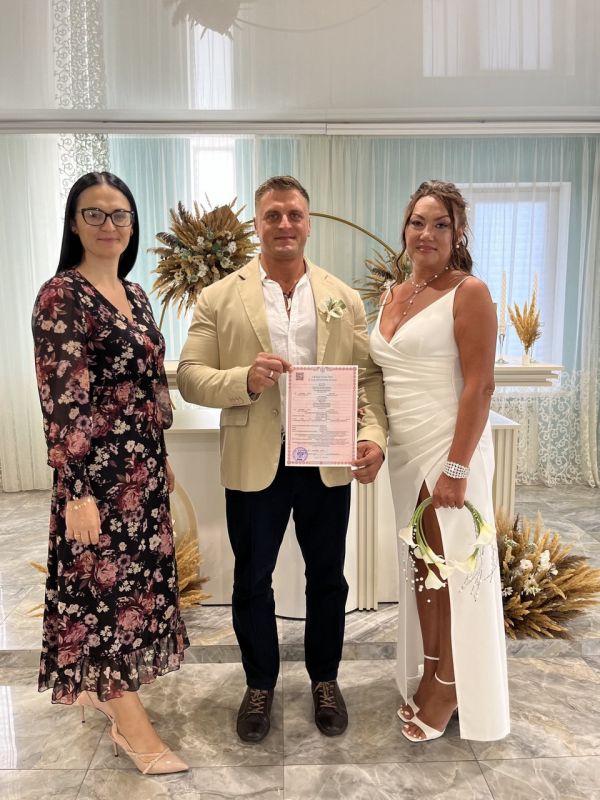 В Крыму порядка 30% молодоженов - гости из других субъектов Российской Федерации В Крыму порядка 30% молодоженов - гости из других субъектов Российской Федерации