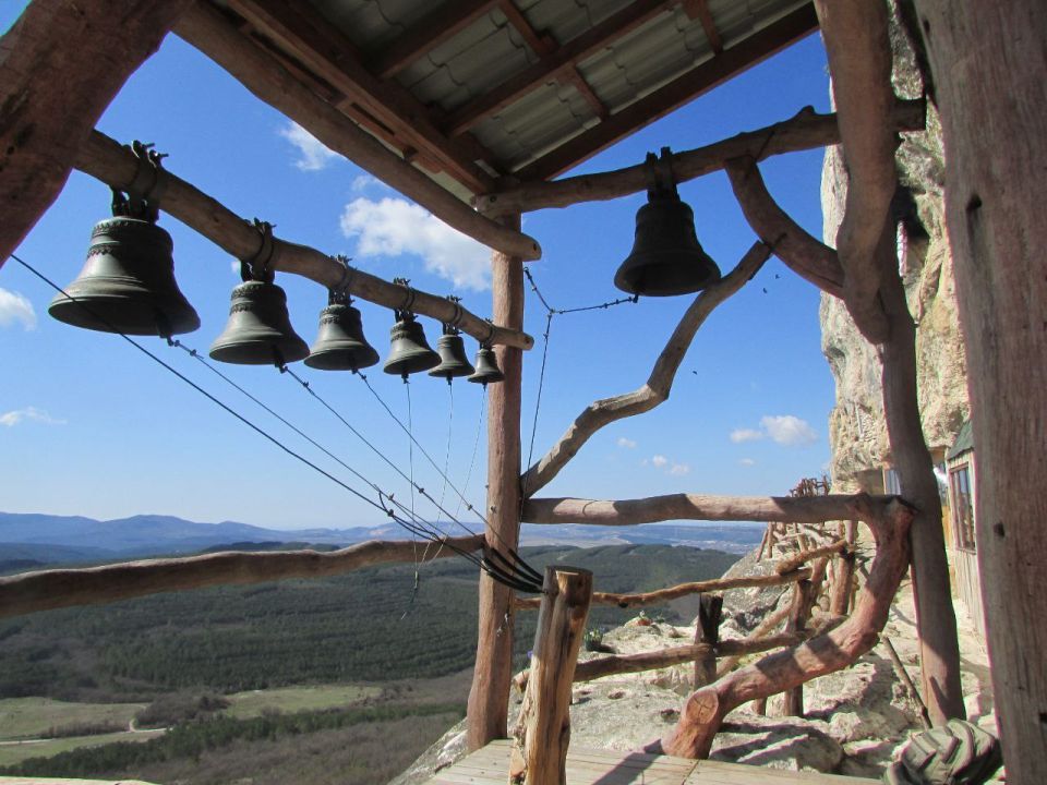 Мария Литовко: Маршрут выходного дня: Пещерные монастыри Шульской долины Мария Литовко: Маршрут выходного дня: Пещерные монастыри Шульской долины