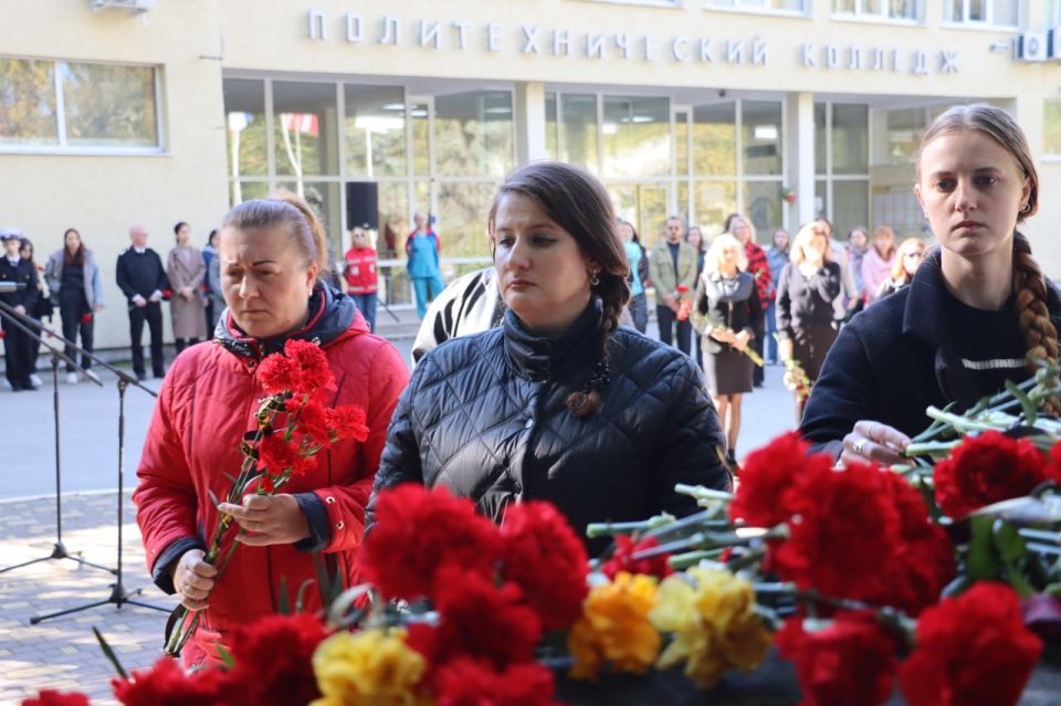 Олег Каторгин: Сегодня Керчь скорбит по погибшим в политехническом колледже Олег Каторгин: Сегодня Керчь скорбит по погибшим в политехническом колледже