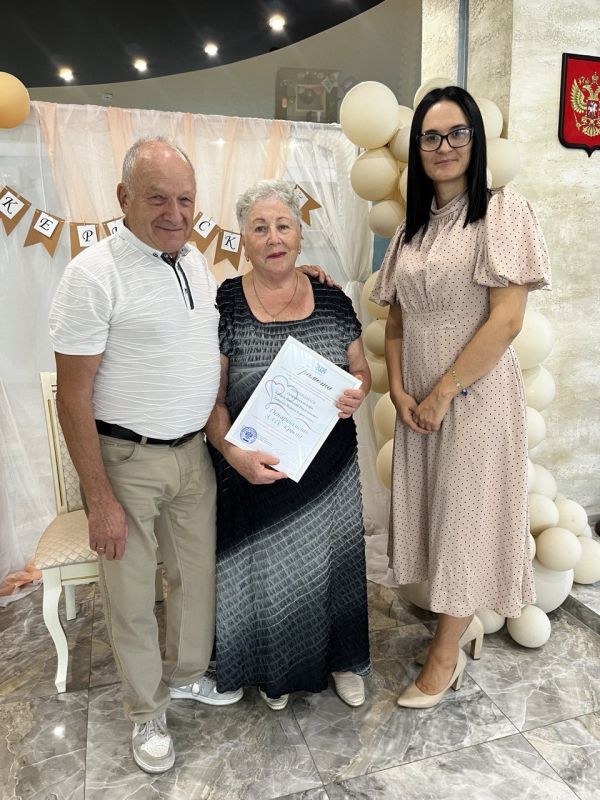 В Крыму порядка 30% молодоженов - гости из других субъектов Российской Федерации В Крыму порядка 30% молодоженов - гости из других субъектов Российской Федерации