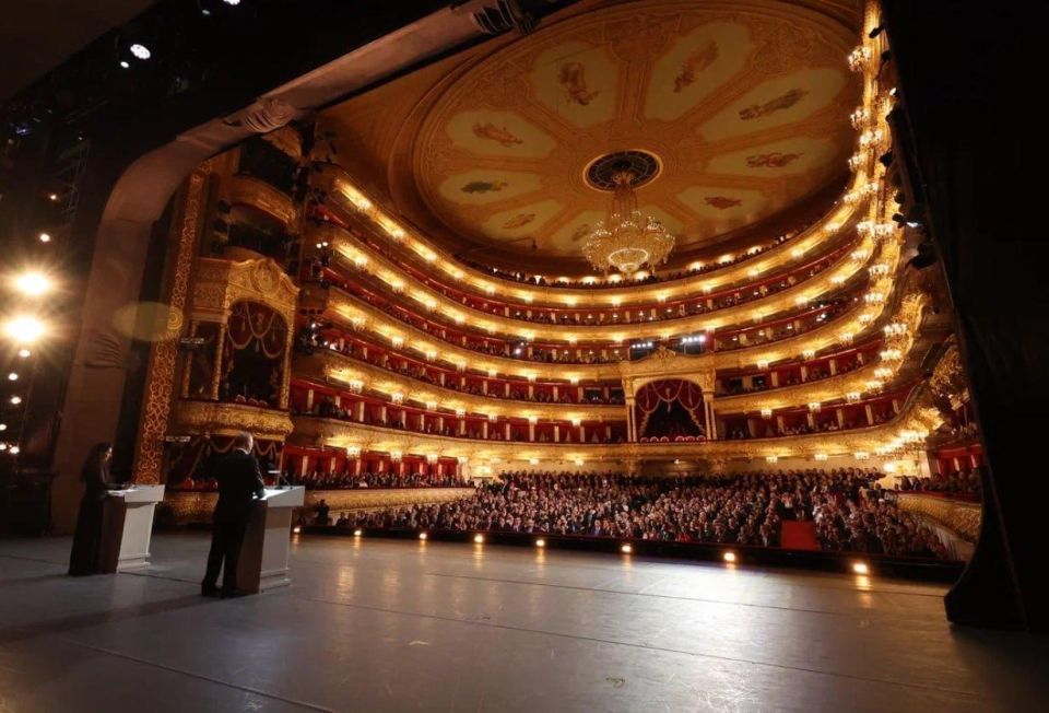 Яркие моменты с празднования 20-летия RT в Большом театре