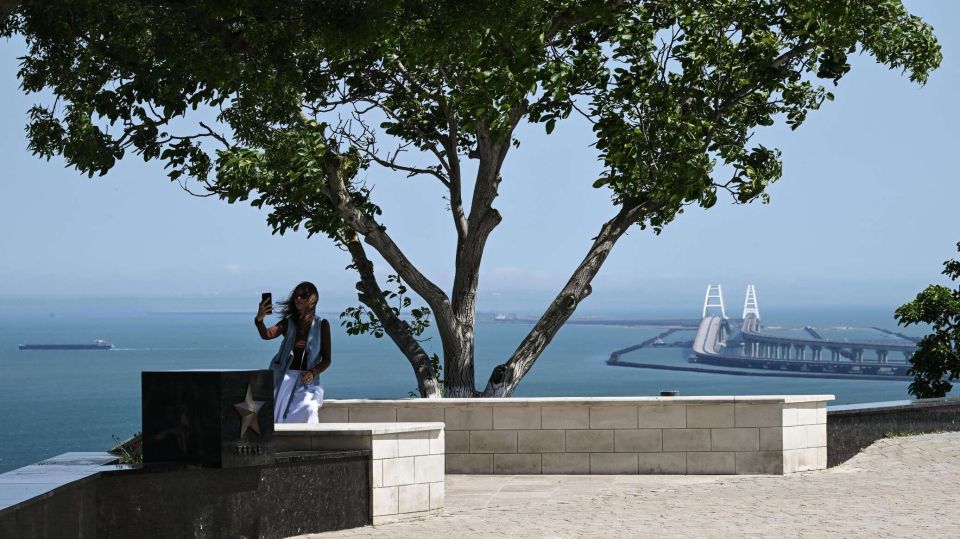 Крымский мост сейчас – обстановка к утру воскресенья