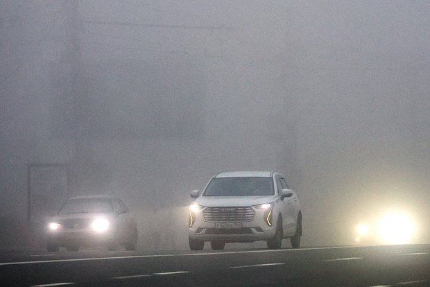 Автоэксперт Аксенов: В тумане следует ехать со скоростью 40 километров в час