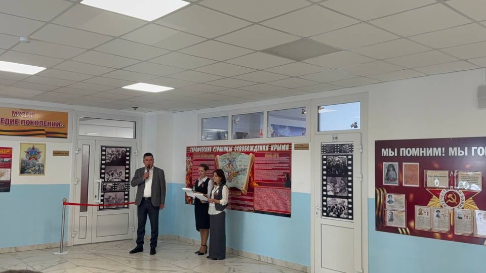 Первый заместитель главы администрации Бахчисарайского района Энвер Аблаев принял участие в торжественном открытии историко-этнографического музея «Наследие поколений» МБОУ «Маловидненская средняя общеобразовательная школа... Первый заместитель главы администрации Бахчисарайского района Энвер Аблаев принял участие в торжественном открытии историко-этнографического музея «Наследие поколений» МБОУ «Маловидненская средняя общеобразовательная школа...