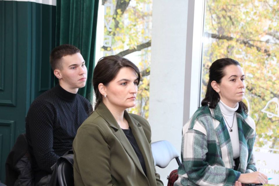 В Общественной палате Крыма назначили руководство Молодёжного экспертно-консультативного совета В Общественной палате Крыма назначили руководство Молодёжного экспертно-консультативного совета