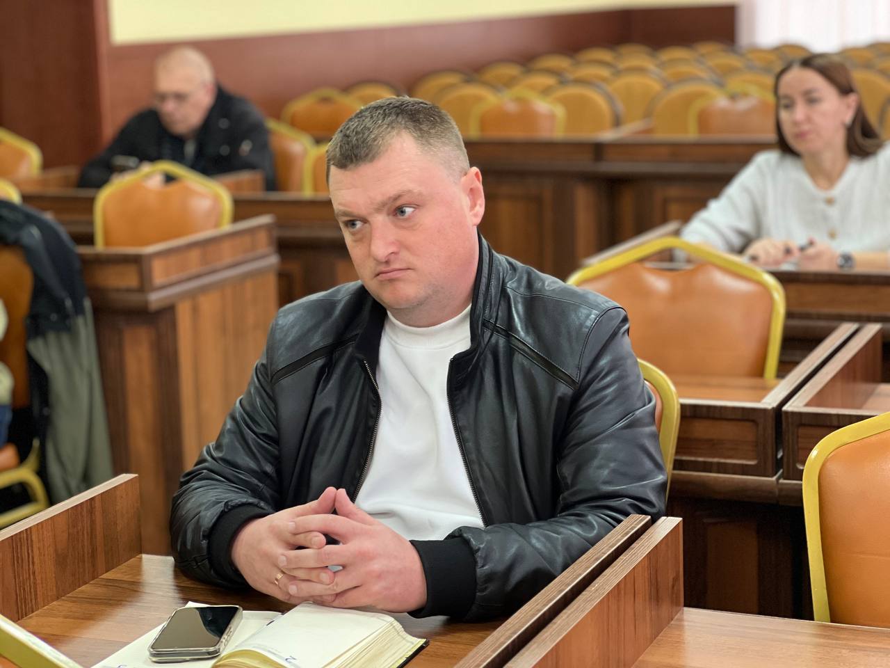 В Джанкое продолжается работа по выстраиванию прямого диалога с председателями МКД В Джанкое продолжается работа по выстраиванию прямого диалога с председателями МКД