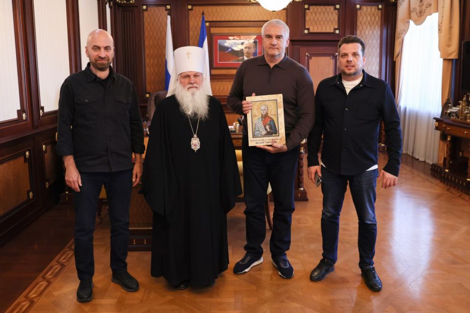 Сергей Аксёнов: На встрече с постоянным членом Священного Синода РПЦ, почетным настоятелем духовно-исторического комплекса в честь святого праведного воина Федора Ушакова в городе Москве митрополитом Викентием и...