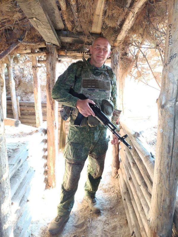 Александр Дудинов: Выражаю искренние слова соболезнования семье и близким рядового Зуева Виталия Николаевича, 08.03.1983 года рождения, погибшего при выполнении боевой задачи в ходе специальной военной операции по...