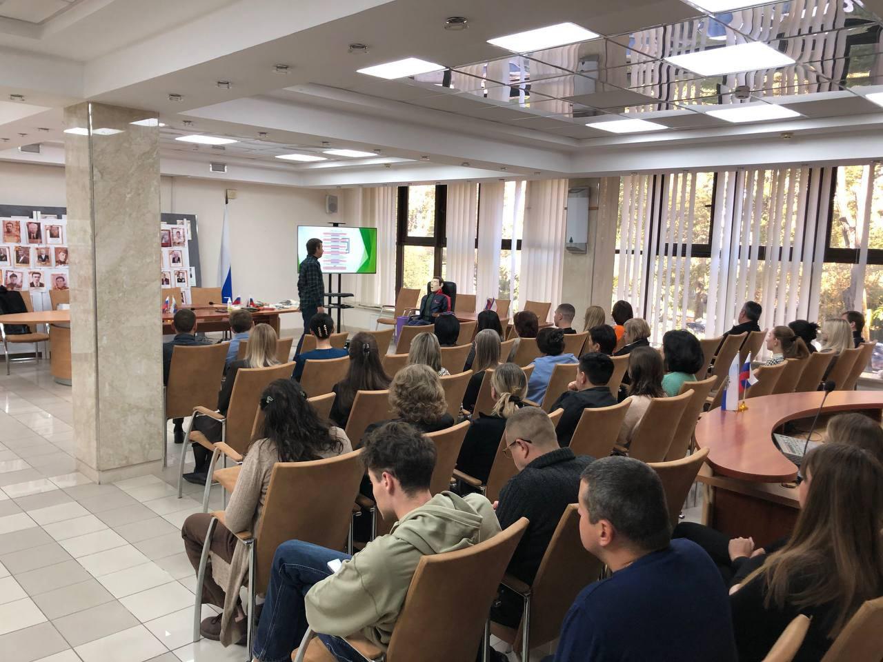 В Министерстве юстиции Республики Крым организовали занятия по оказанию первой помощи В Министерстве юстиции Республики Крым организовали занятия по оказанию первой помощи