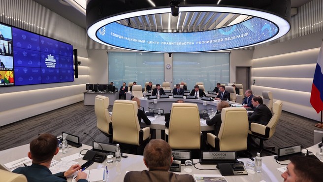 Виталий Савельев провёл заседание правительственной комиссии для координации работ по ликвидации последствий чрезвычайной ситуации, вызванной крушением танкеров в Керченском проливе