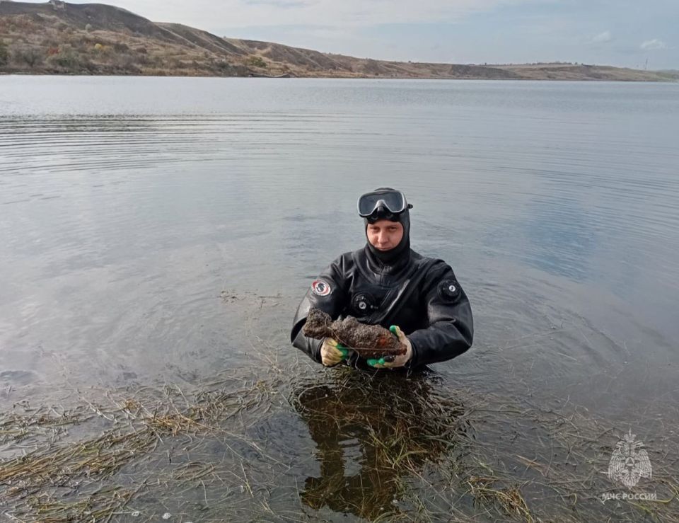 В Керчи в воде обезвредили 2 боеприпаса времён Великой Отечественной войны