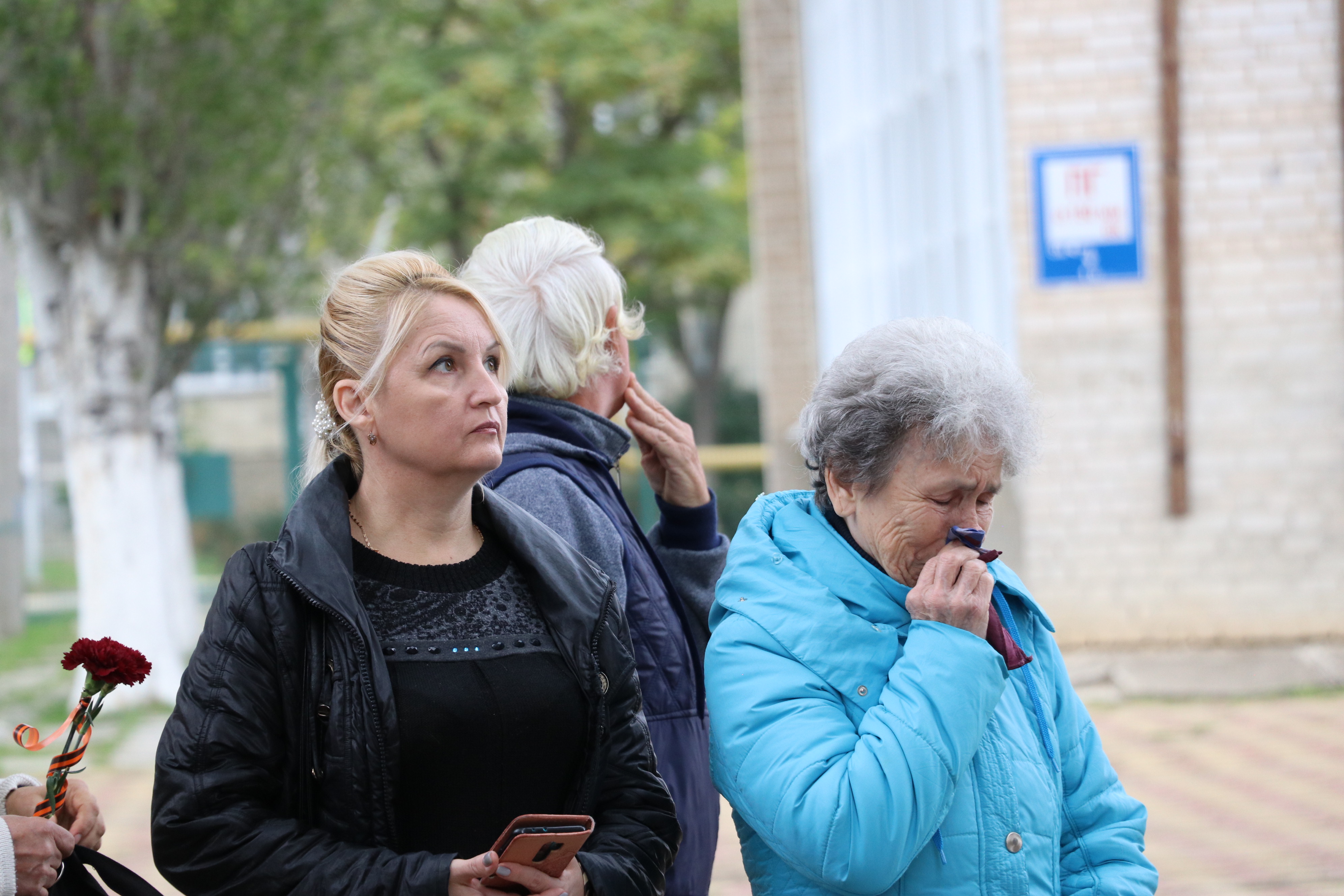 В Феодосии открыли памятную доску Аскару Ауганбаевичу Тлеукулову В Феодосии открыли памятную доску Аскару Ауганбаевичу Тлеукулову