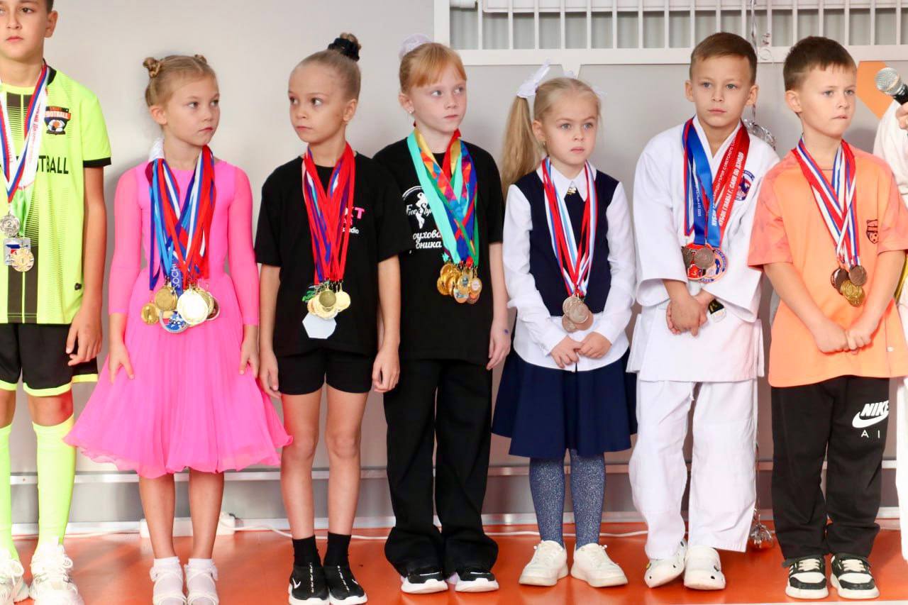 Юлия Предыбайло: Сегодня состоялось торжественное открытие спортивного зала после капитального ремонта в Сакской СШ № 2 им.Героя Советского Союза З.А.Космодемьянской Юлия Предыбайло: Сегодня состоялось торжественное открытие спортивного зала после капитального ремонта в Сакской СШ № 2 им.Героя Советского Союза З.А.Космодемьянской