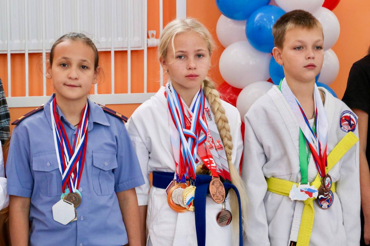 Юлия Предыбайло: Сегодня состоялось торжественное открытие спортивного зала после капитального ремонта в Сакской СШ № 2 им.Героя Советского Союза З.А.Космодемьянской Юлия Предыбайло: Сегодня состоялось торжественное открытие спортивного зала после капитального ремонта в Сакской СШ № 2 им.Героя Советского Союза З.А.Космодемьянской