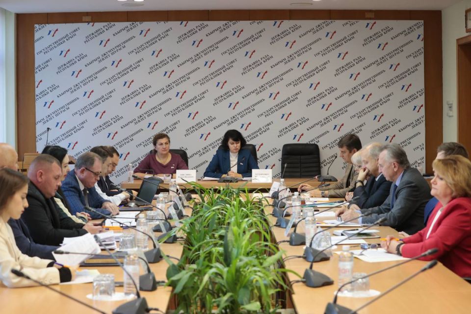 Вопросы демографии и повышения качества жизни старшего поколения обсудили в Госсовете Крыма Вопросы демографии и повышения качества жизни старшего поколения обсудили в Госсовете Крыма