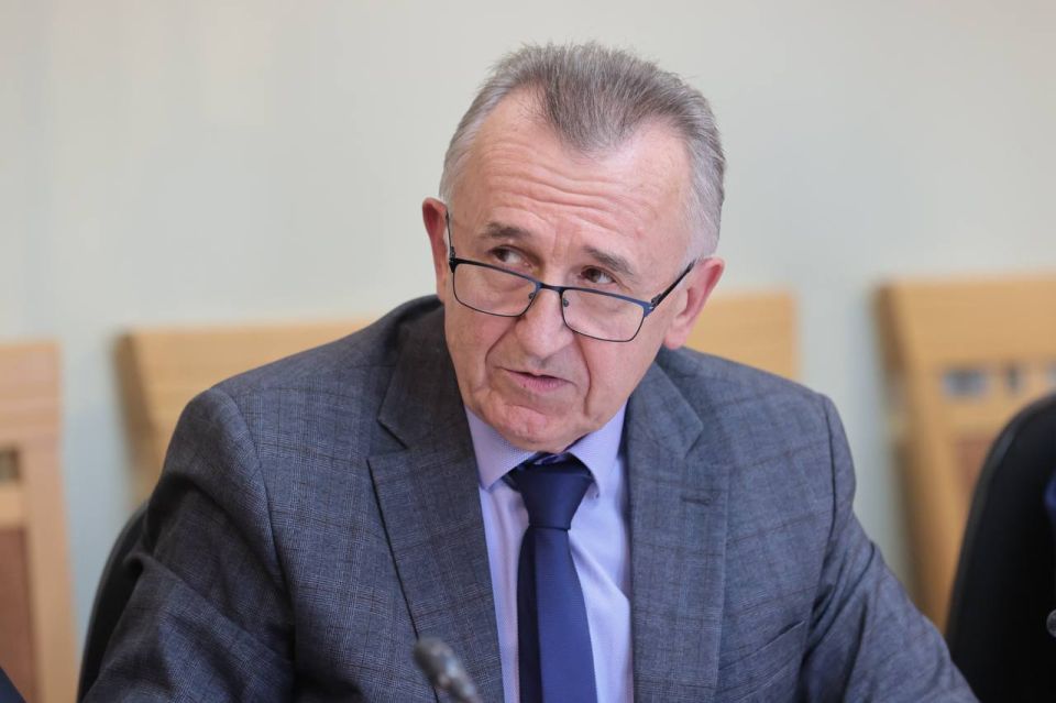 Вопросы демографии и повышения качества жизни старшего поколения обсудили в Госсовете Крыма Вопросы демографии и повышения качества жизни старшего поколения обсудили в Госсовете Крыма