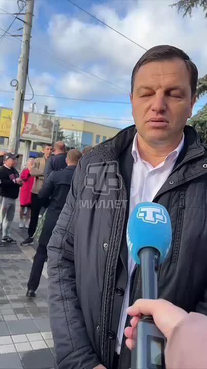 105-летие со дня рождения со дня рождения прославленного лётчика-аса дважды Героя Советского Союза Амет-Хана Султана отметили в Симферополе