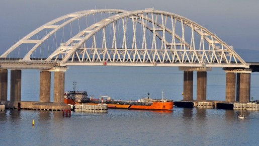 В пробке у Крымского моста стоит 480 машин