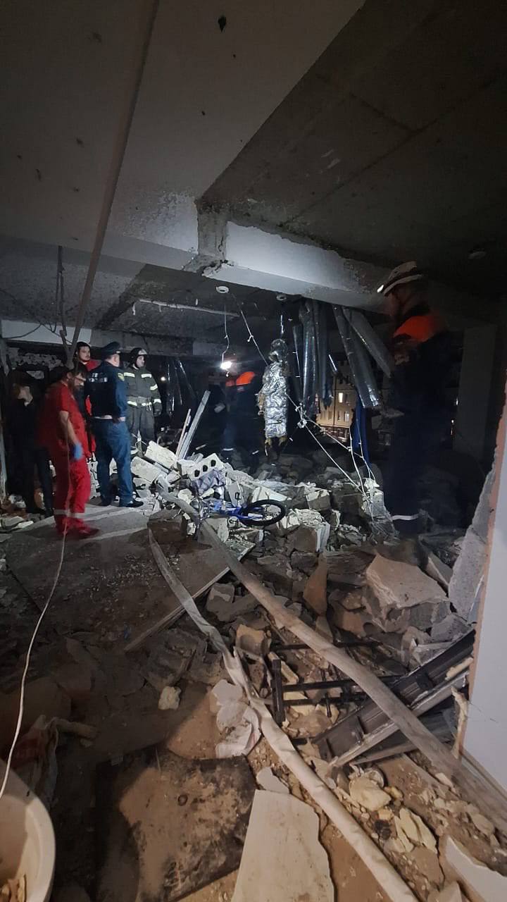 Режим локальной ЧС ввели после взрыва газа в многоэтажке в Сочи