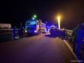 Семья из трех человек погибла, водитель такси пострадал в результате ДТП с большегрузом на трассе "Таврида" в Ленинском районе Крыма ночью, возбуждено уголовное дело, сообщает местная прокуратура