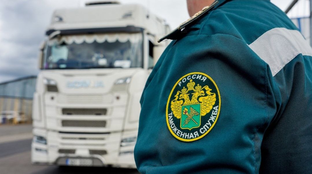 Уважаемые сотрудники и ветераны таможенной службы! Поздравляю вас с профессиональным праздником!