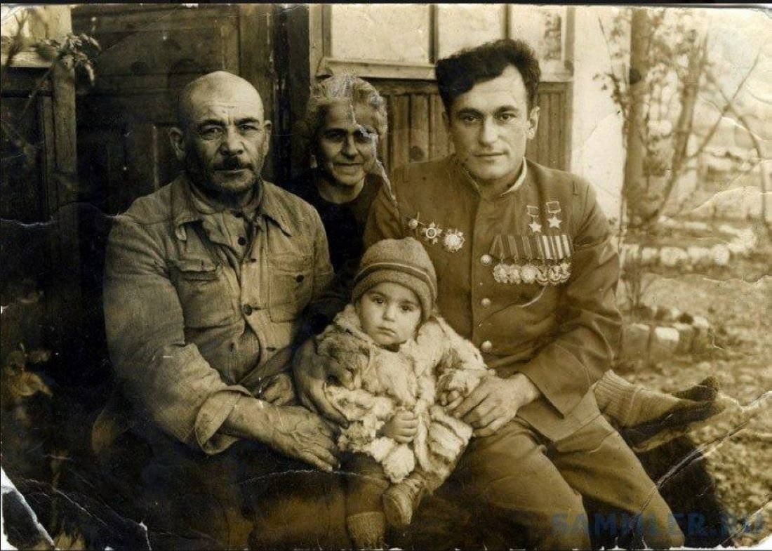 Однополчане называли его «Воздушным львом», а немцы – «Чёрным дьяволом» Однополчане называли его «Воздушным львом», а немцы – «Чёрным дьяволом»