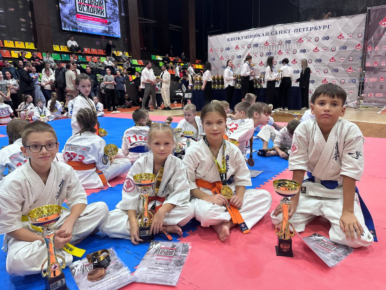 Наши чемпионы вернулись с победой! Наши чемпионы вернулись с победой!