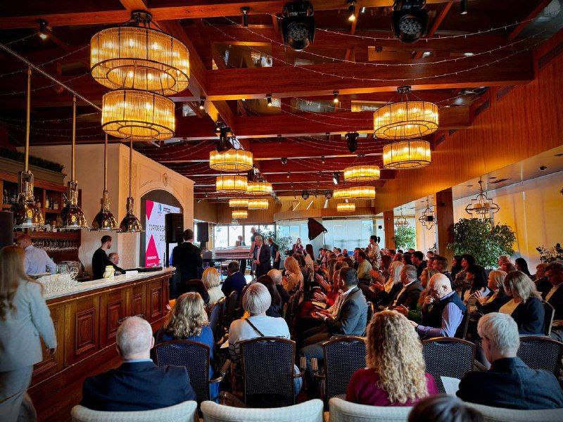 Анушаван Агаджанян: В Симферополе в рамках Торгово-закупочной сессии, организованной Министерством промышленности и торговли Республики Крым, состоялось подписание Соглашений о стабилизации цен с представителями крупных... Анушаван Агаджанян: В Симферополе в рамках Торгово-закупочной сессии, организованной Министерством промышленности и торговли Республики Крым, состоялось подписание Соглашений о стабилизации цен с представителями крупных...