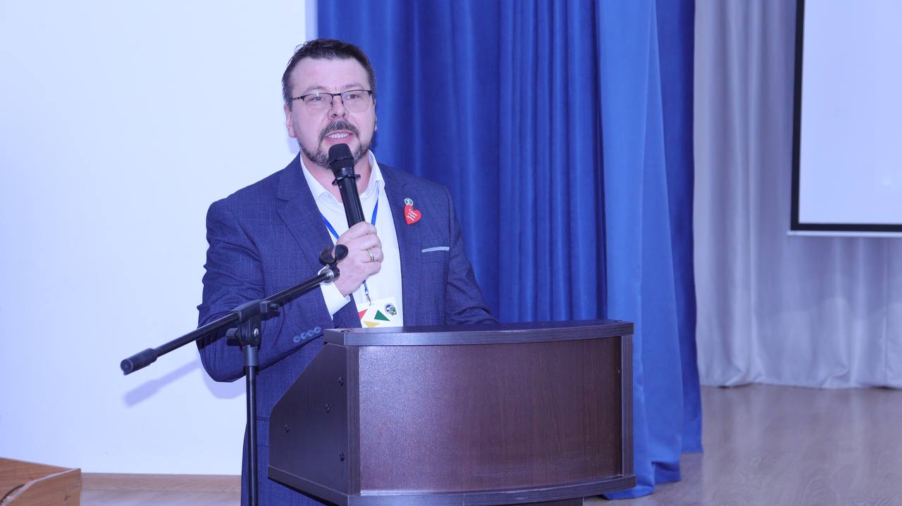 Анастасия Гридчина: Сегодня с большим удовольствием уже в четвёртый раз приняла участие в «Сухомлинских педагогических встречах» Анастасия Гридчина: Сегодня с большим удовольствием уже в четвёртый раз приняла участие в «Сухомлинских педагогических встречах»