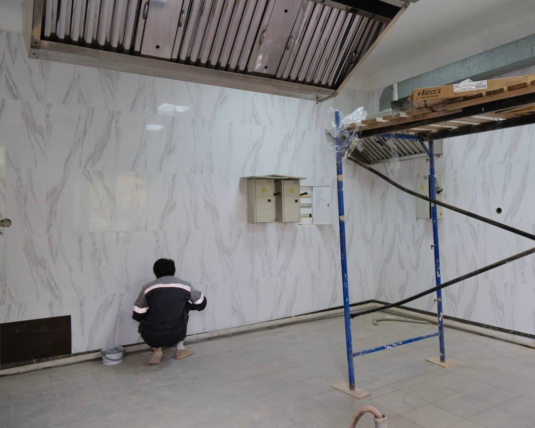 В Ялте во время осенних каникул обновляют школы